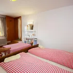 Fliegerklause Tatil Evi Sankt Johann in Tirol